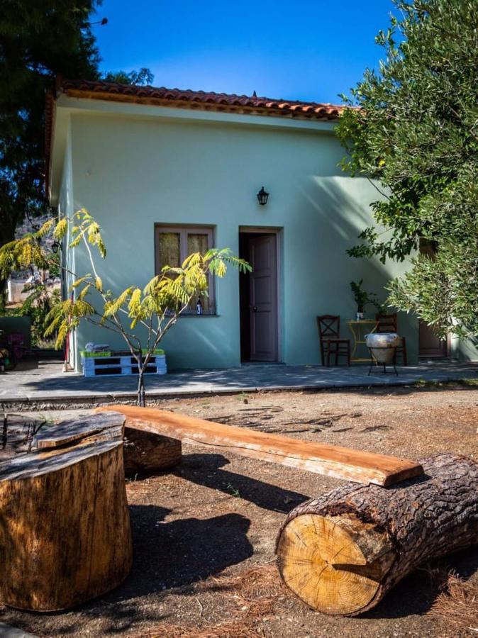 Ξενώνας Αρσινόη- Μεγαλοχωρι -Μέθανα Exterior foto